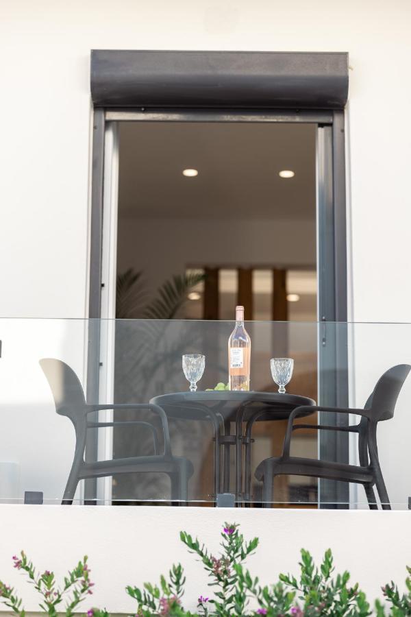 Olvos Suite Naxos City Екстериор снимка
